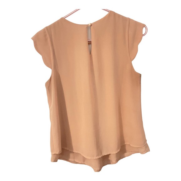 Monteau Peach Scallop Flutter Sleeve Chiffon Pleated Keyhole Top Size Medium - Picture 2 of 6